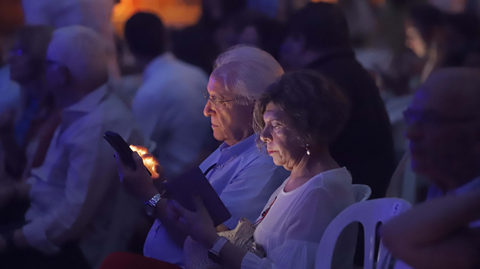 Fotos de ambiente en el concierto de Juanlu Montoya en Algeciras