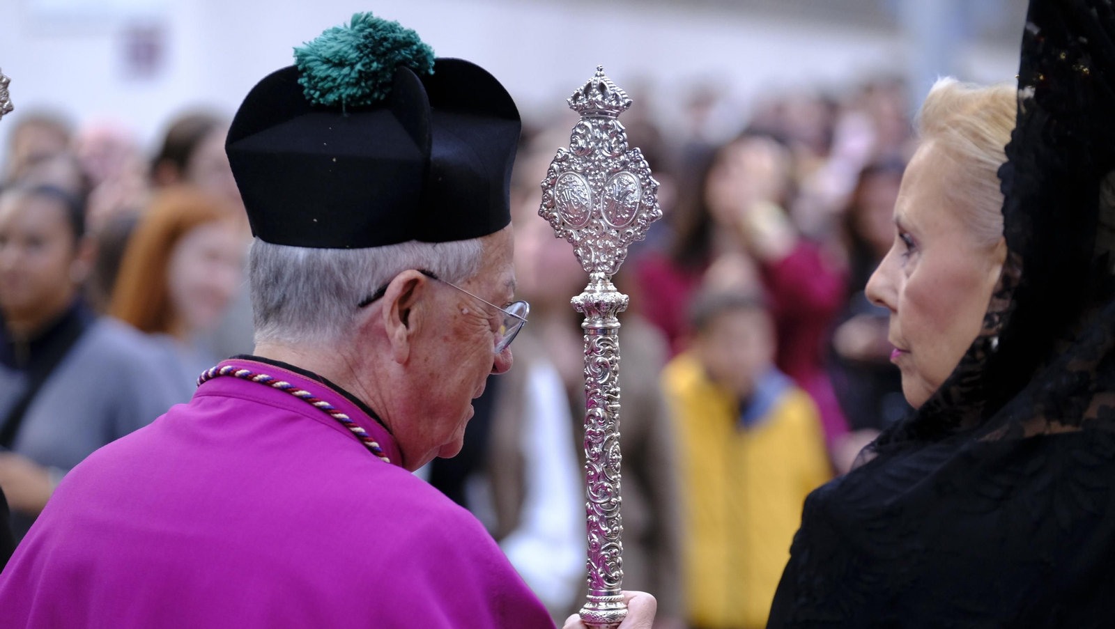 Pasión vuelve a su Iglesia de Santa Teresa azotada por la lluvia