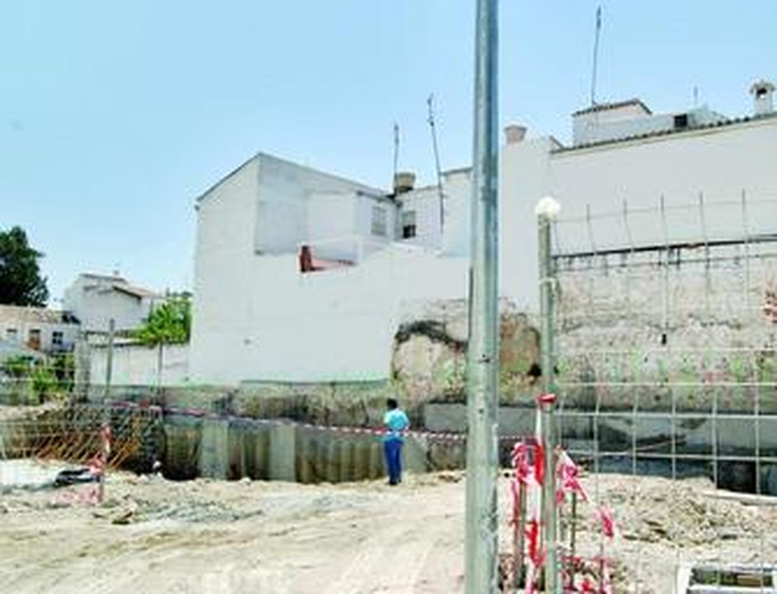 Solar en el que la empresa Jumilo SL pretende construir una veintena de viviendas.