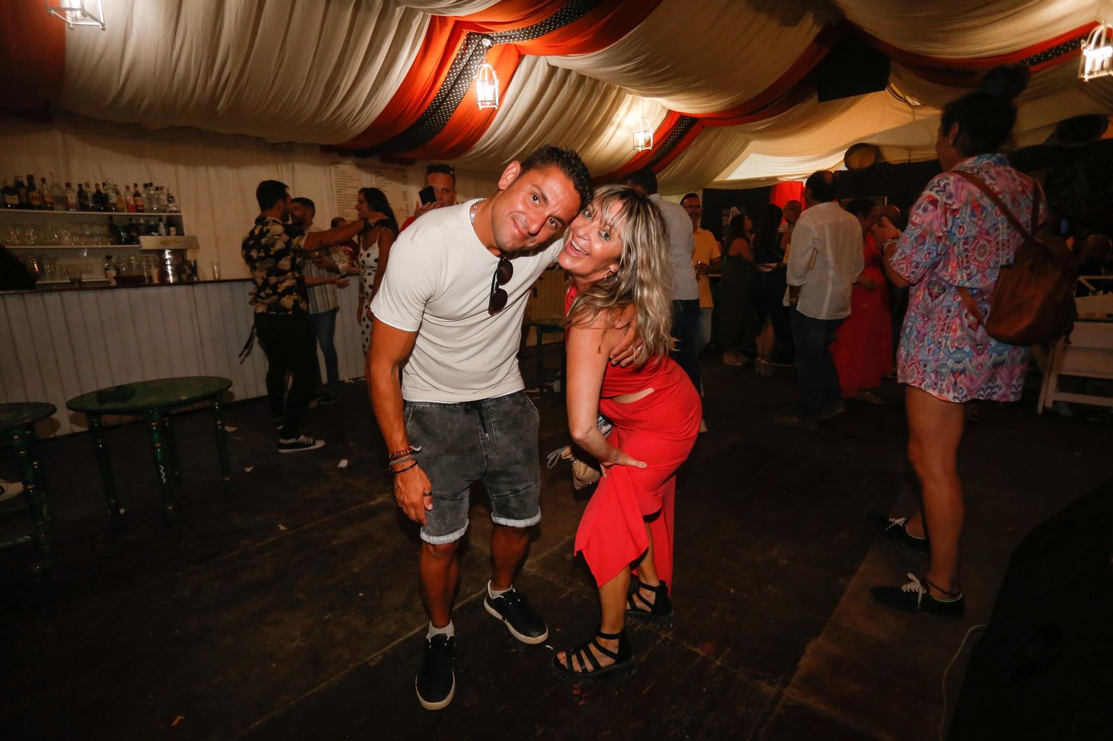 Búscate en las fotos del jueves en la Feria de La Línea