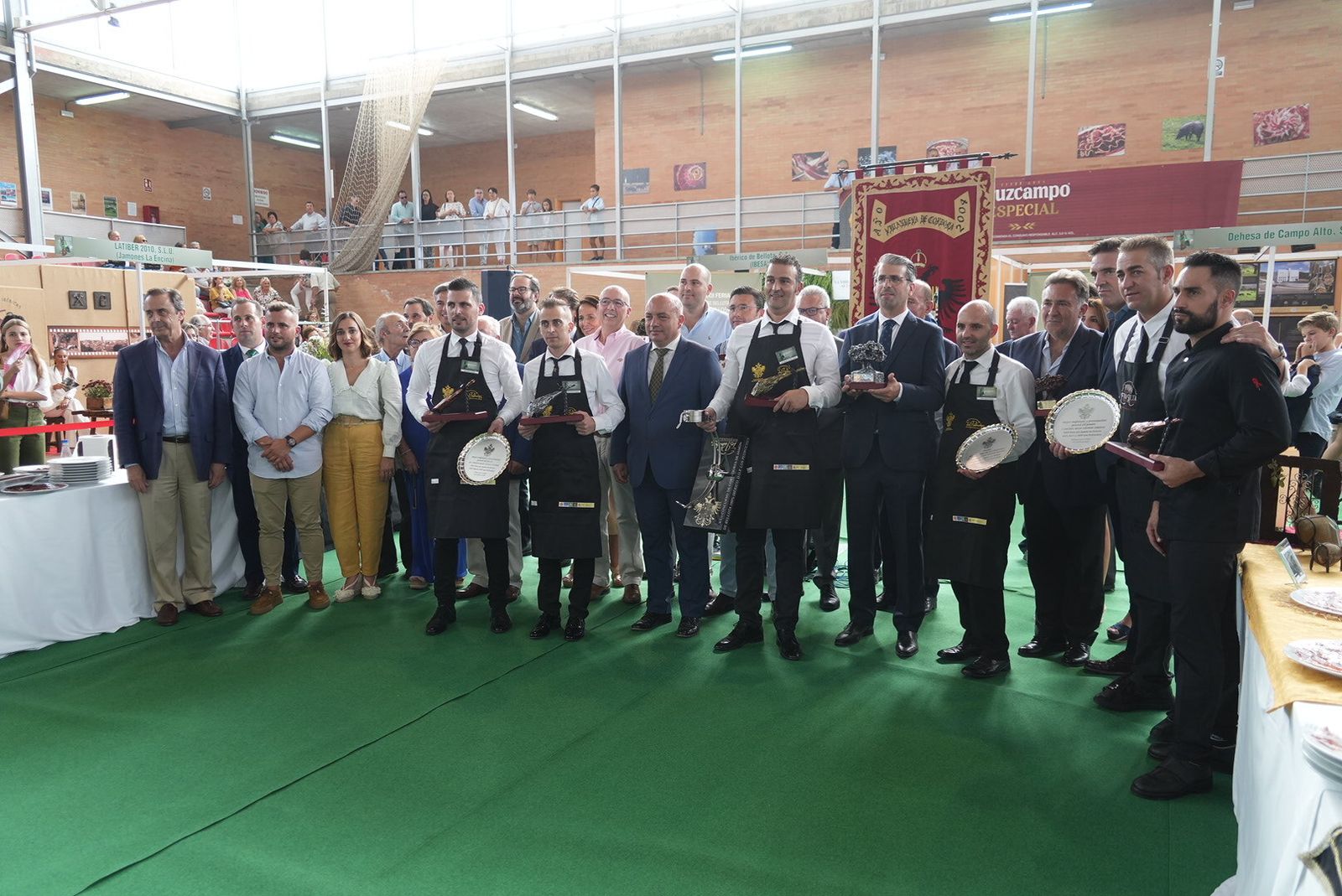 El día grande de la Feria del Jamón de Villanueva de Córdoba, en imágenes