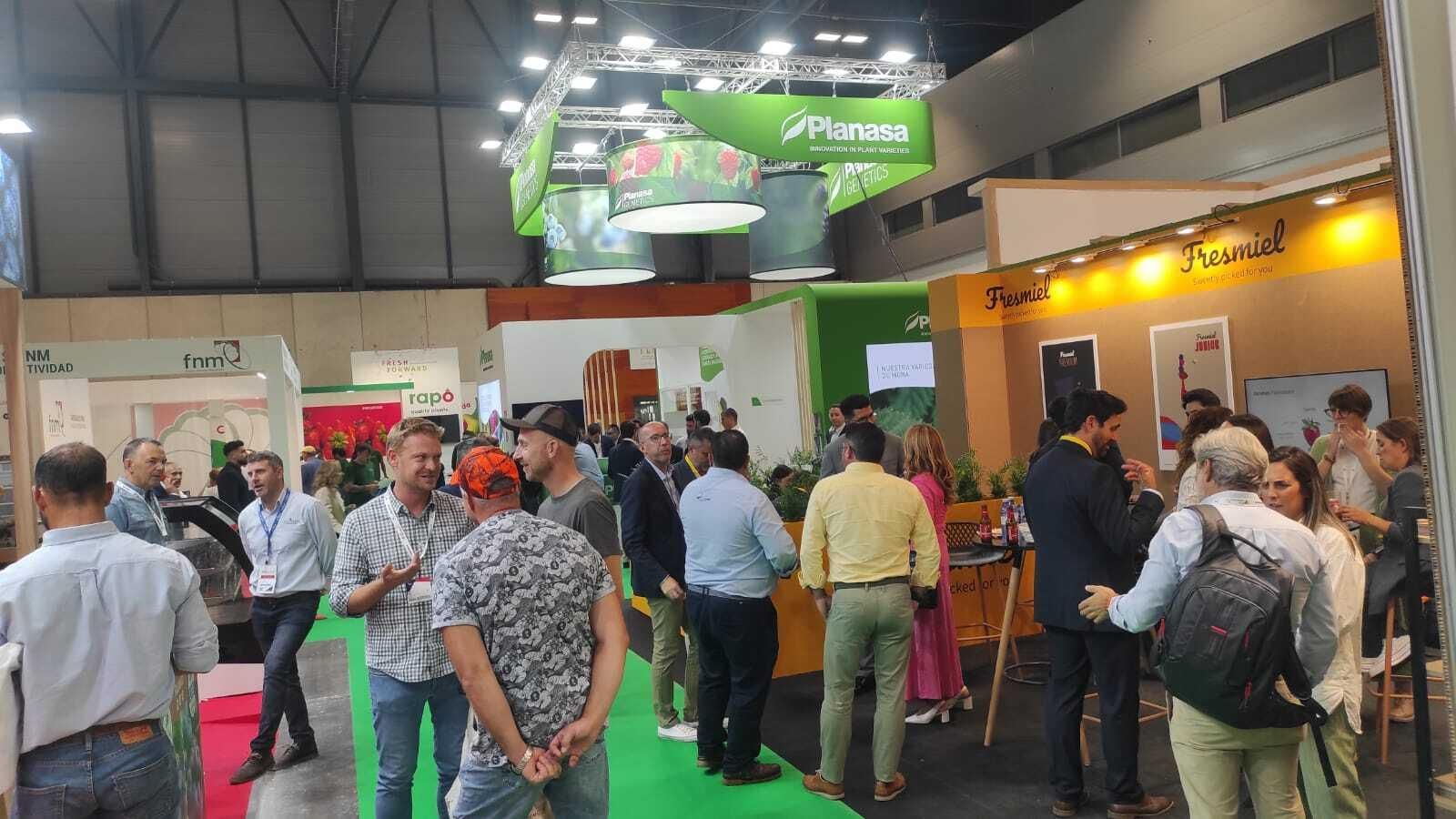 La presencia de Huelva en el primer día de Fruit Atracttion, en imágenes