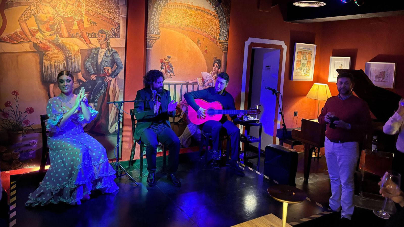 Una de las actuaciones durante la noche inaugural.