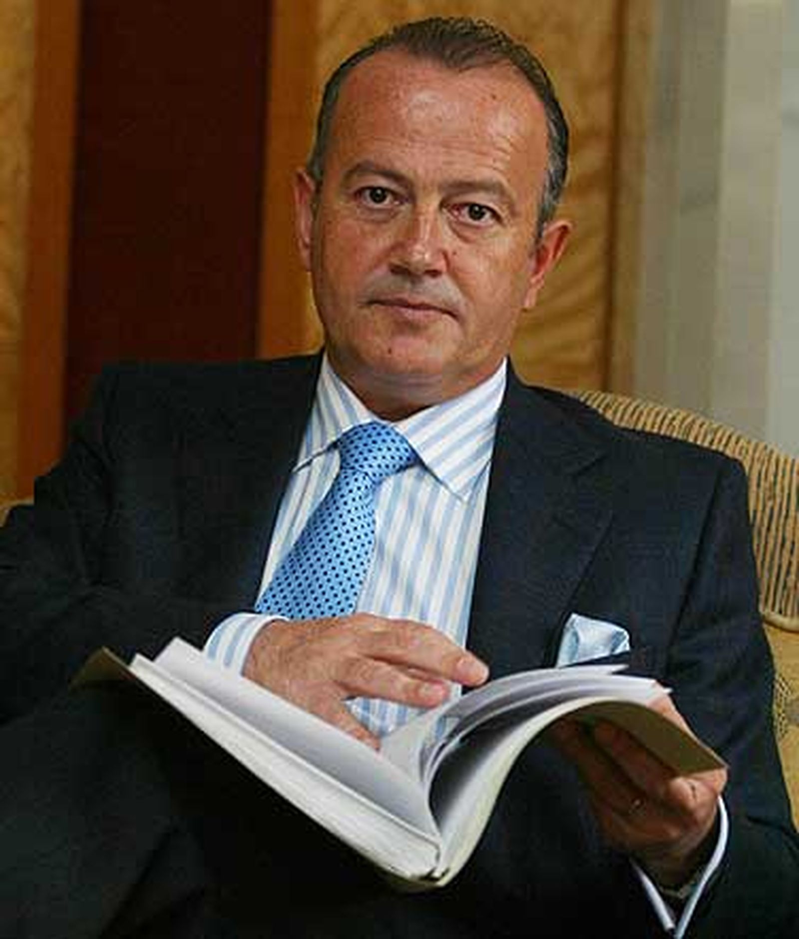 “He criticado mucho a Arenas, pero lo admiro como político”