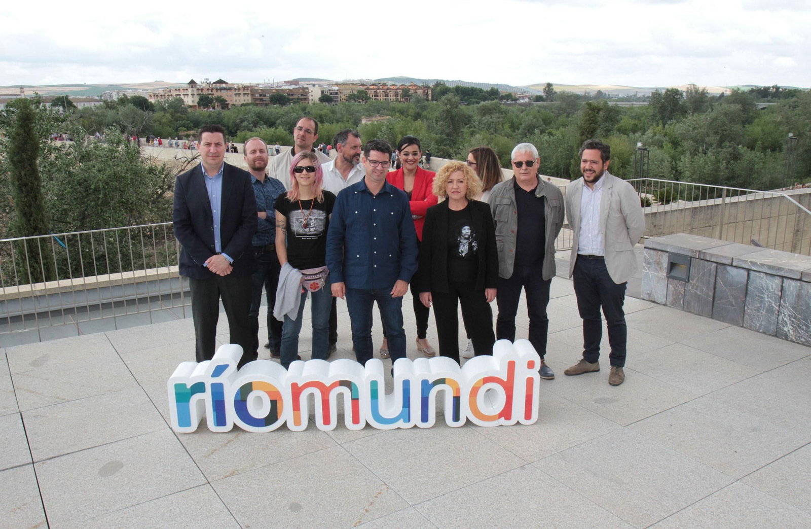 Foto de familia de la presentación realizada en el Centro de Recepción de Visitantes.