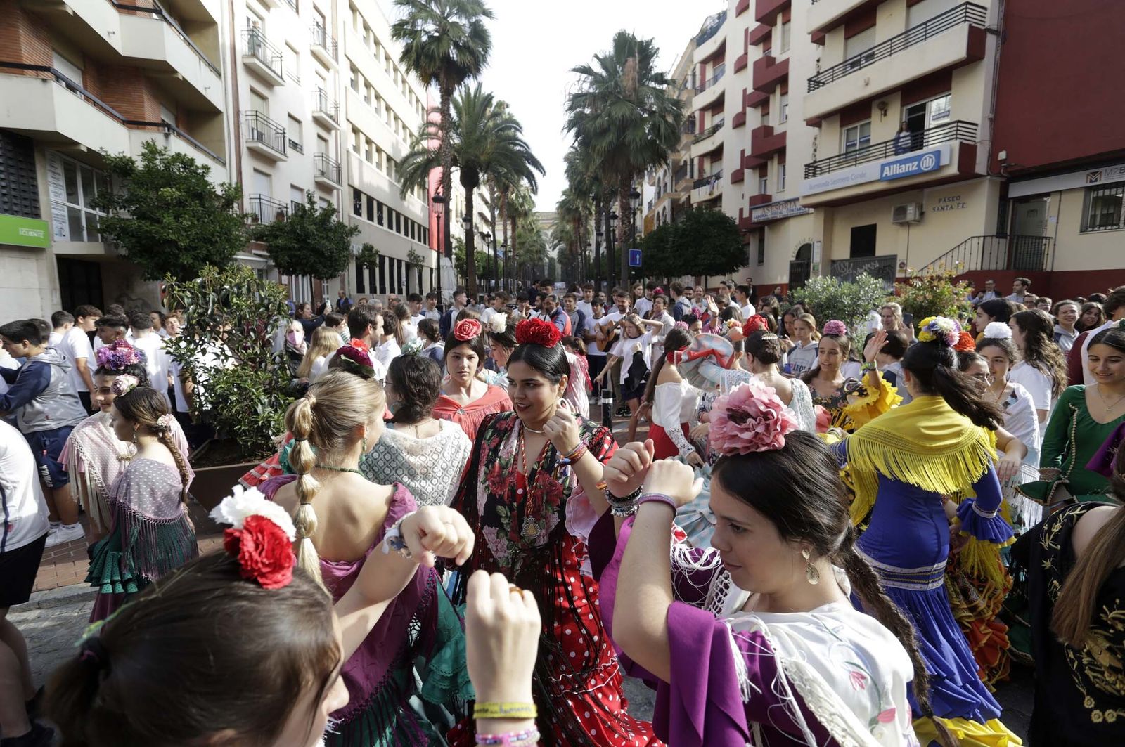 El Rocío 2023: Imágenes de los peregrinos de la Hermandad de Emigrantes