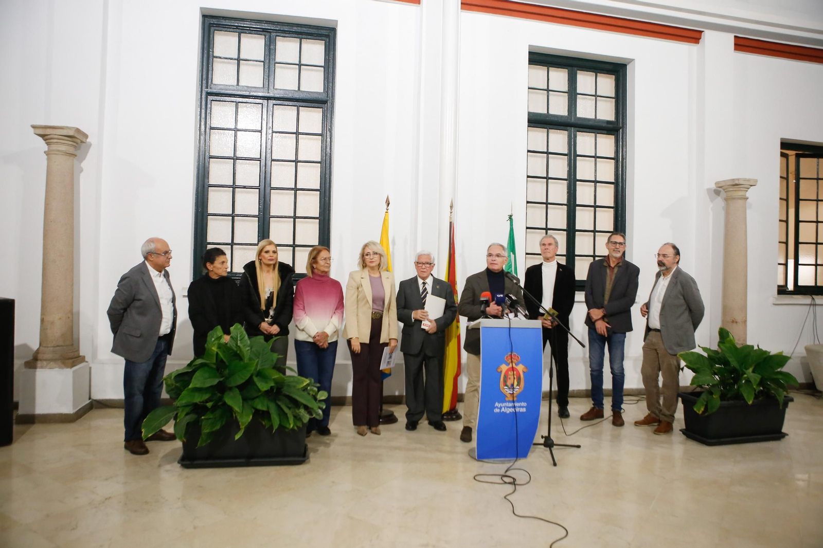 Las fotos de la inauguración de la exposición por el 50 aniversario de Tria 75