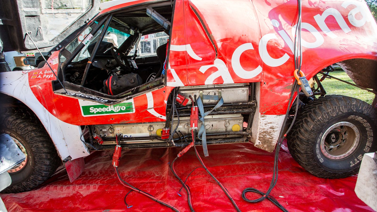 El eléctrico de Acciona tiene que parar a cargar la batería durante una hora cada 200 km.