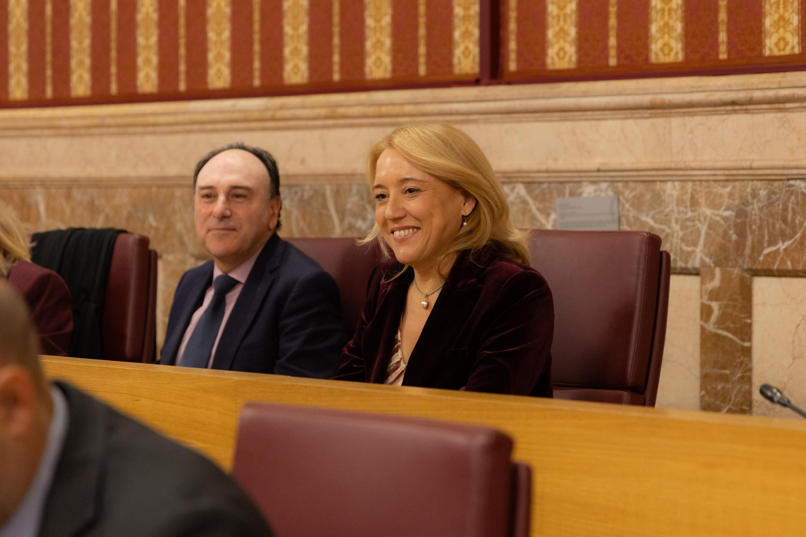 Carmen Tena tras jurar su cargo como concejal del Ayuntamiento de Sevilla.