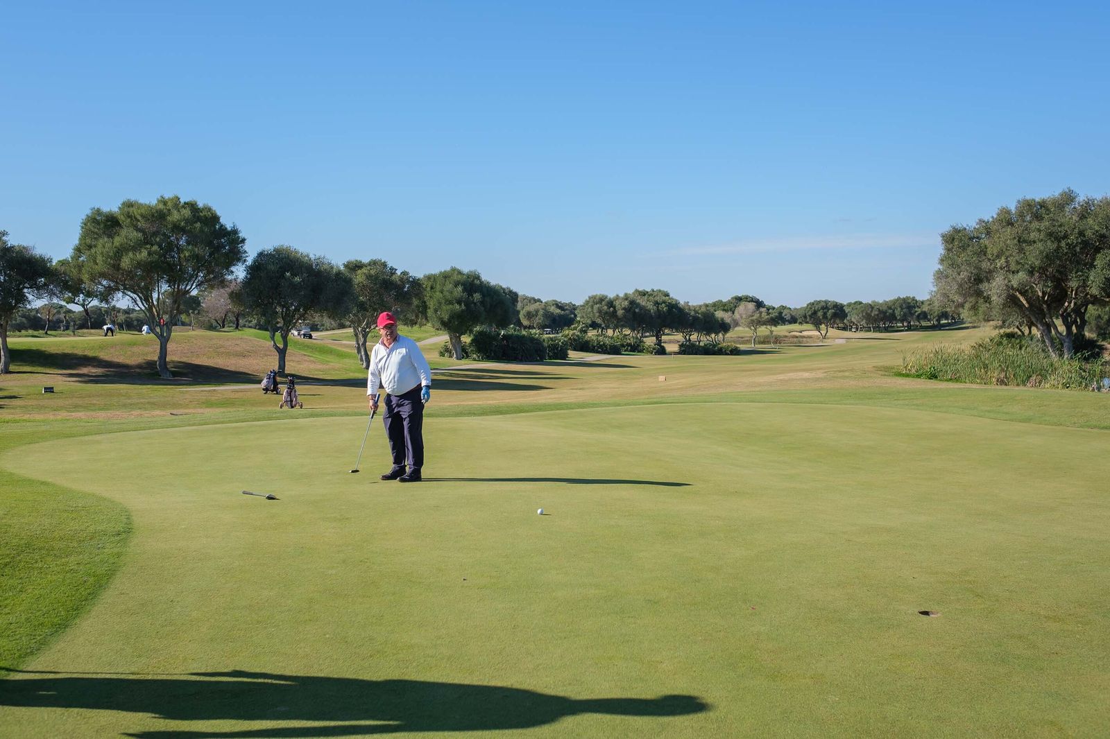 Imagen de uno de los recorridos de las magníficas instalaciones del Fairplay Golf, en Benalup-Casas Viejas.