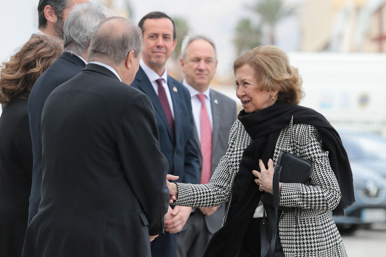 La Reina Sofía visita el Banco de Alimentos de Almería