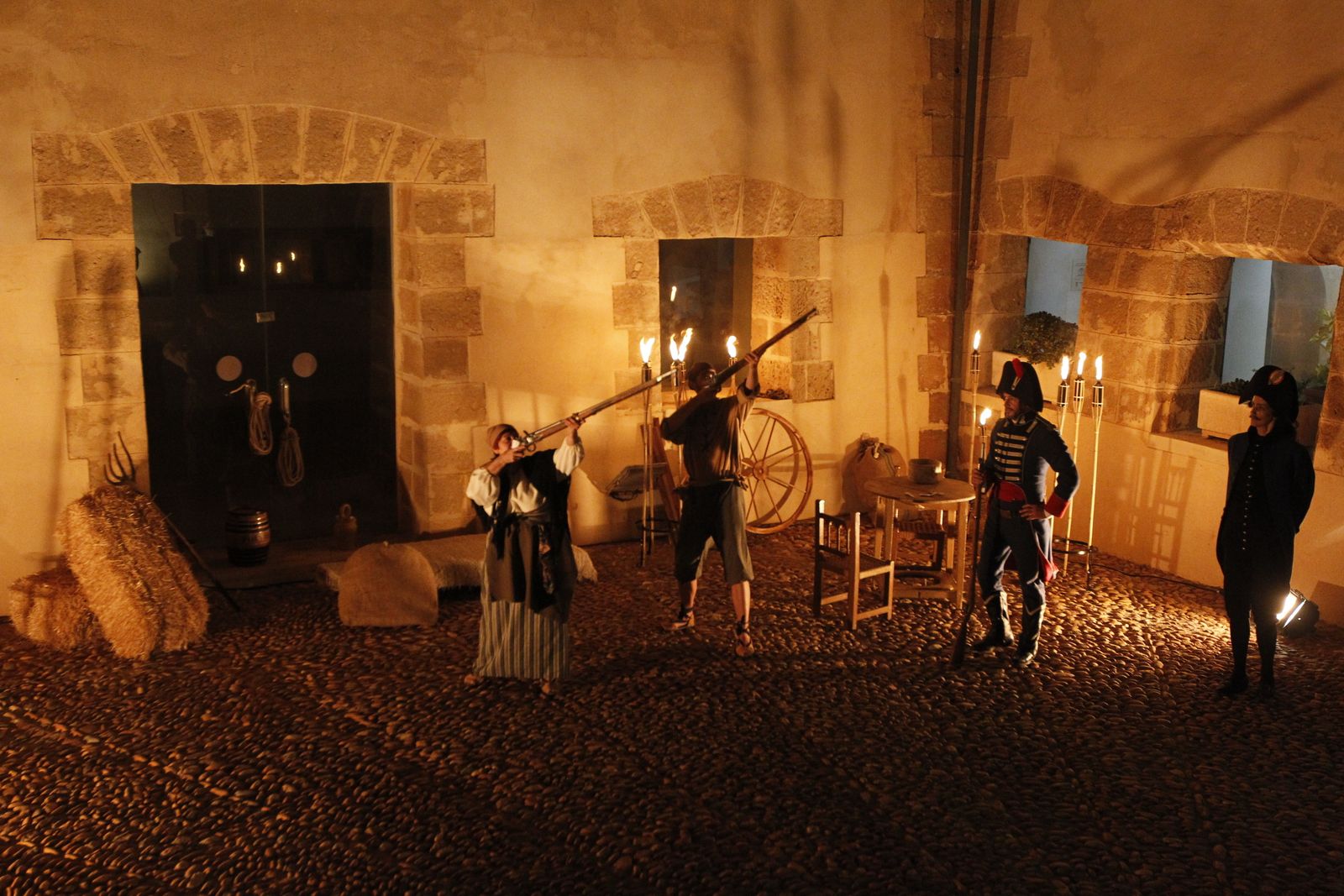 Historia teatralizada del castillo de Guardias Viejas. El Ejido