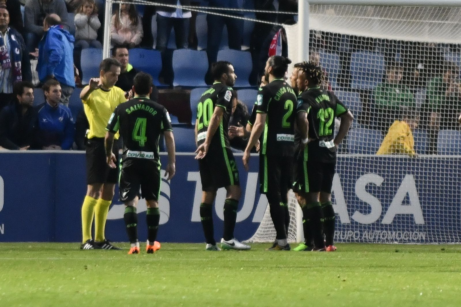 El Huesca-Granada CF, en imágenes