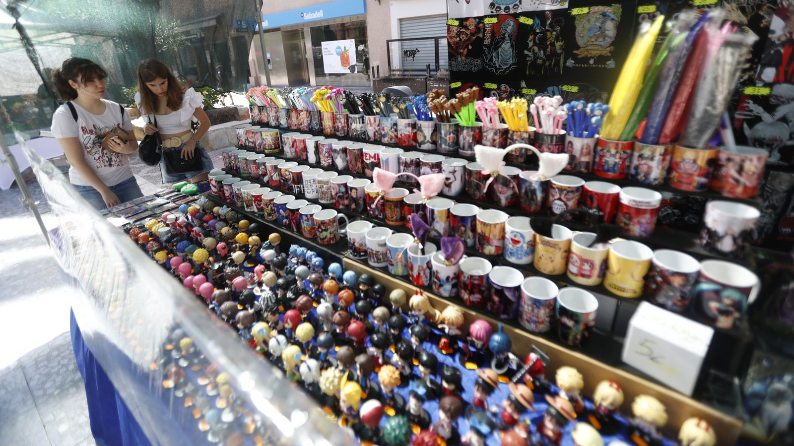 Las fotos de la jornada sobre manga y cómic celebrada en la plaza Fariñas de La Línea