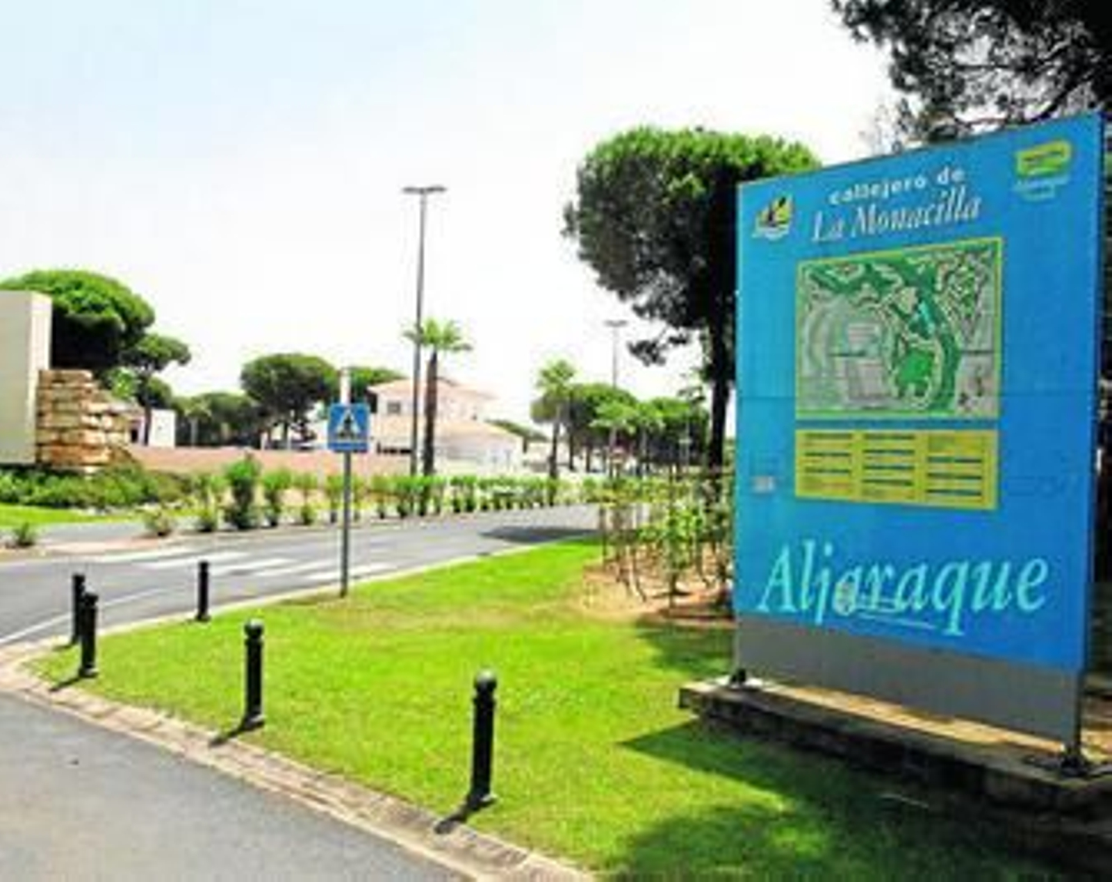 Entrada a La Monacilla, donde en septiembre salieron a subasta más de 300 parcelas de la constructora Prasa.