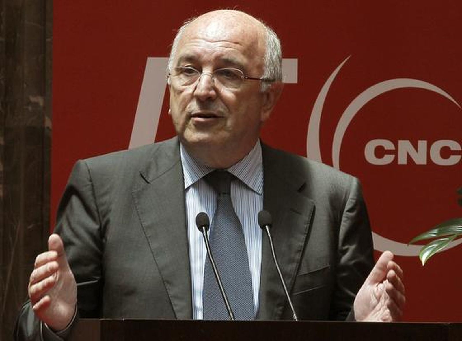 Almunia avanza que el sector naval tendrá que devolver las ayudas fiscales