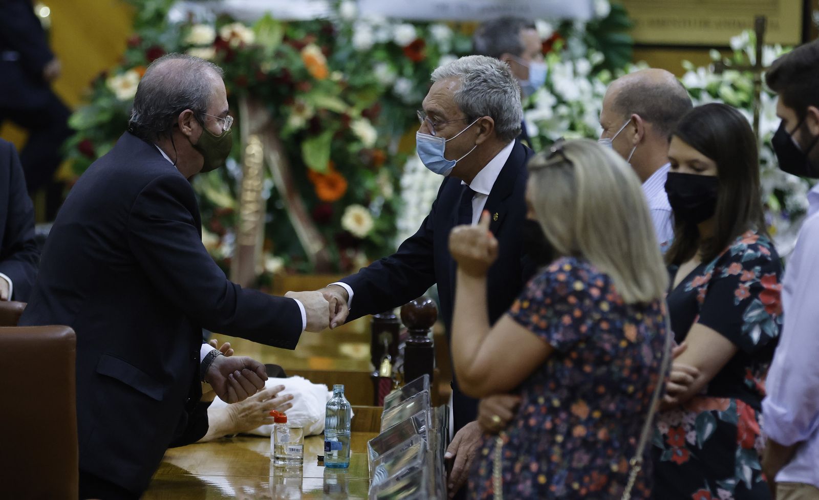 Las imágenes de la capilla ardiente de Manuel Clavero en el Parlamento de Andalucía