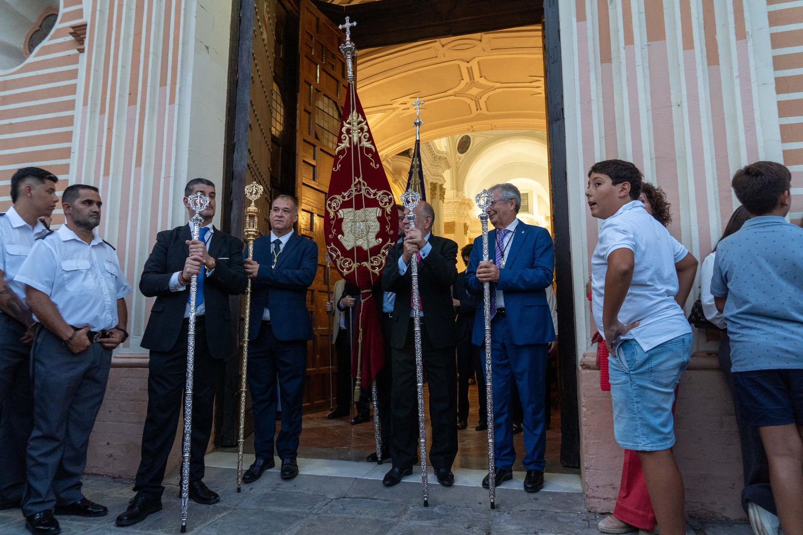 Imágenes del traslado de Nuestra Señora de la Cinta a la Parroquia Mayor de San Pedro