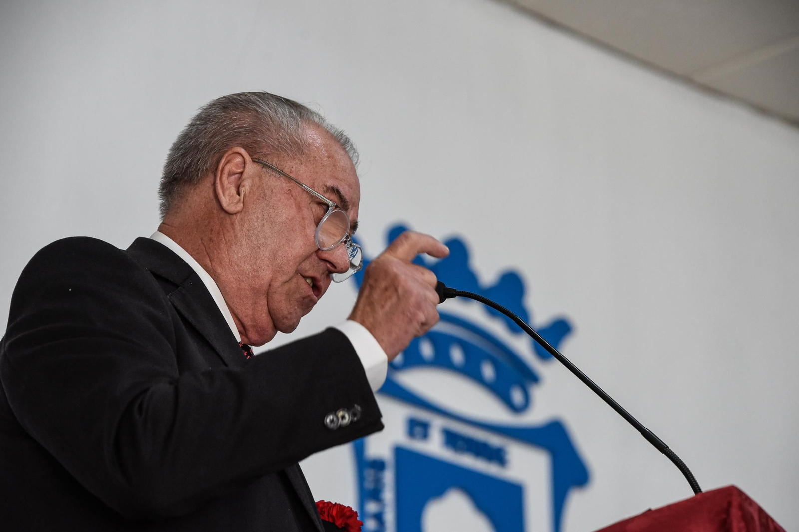 Imágenes del pregón de Toni de la Hermandad del Calvario