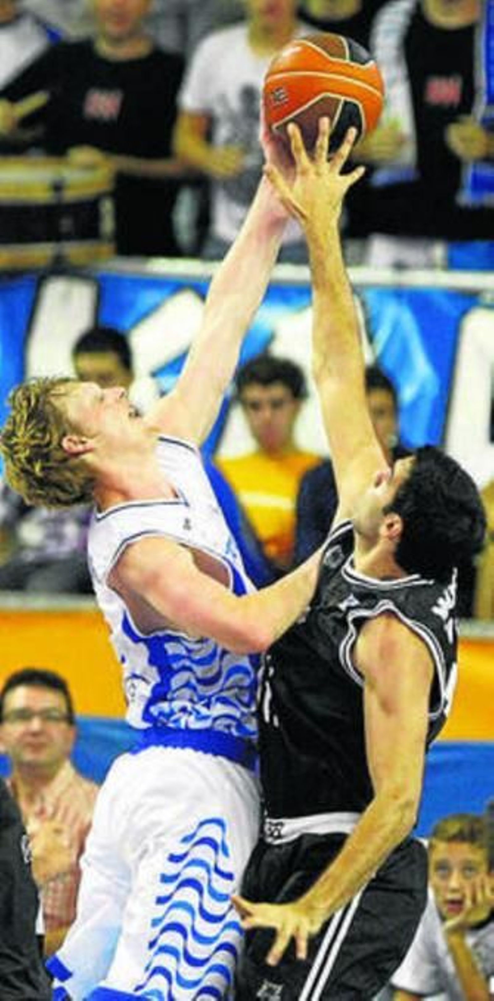 Singler y Mavroeidis.