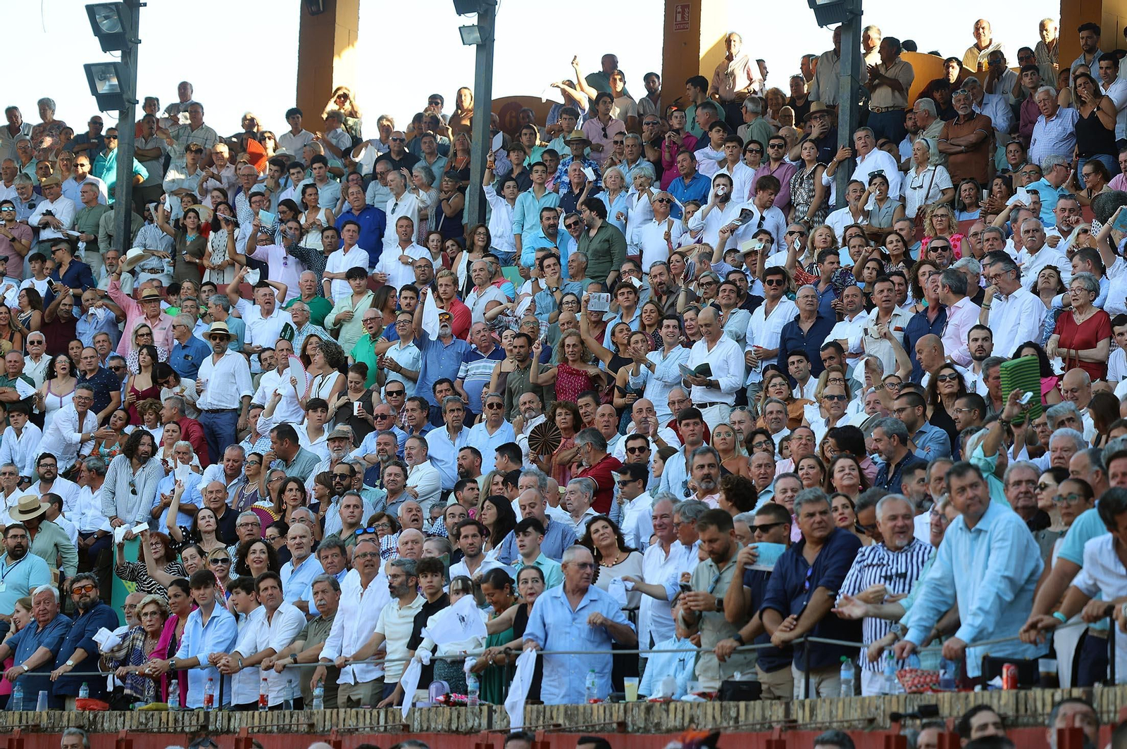Búscate en la Plaza de Toros La Merced en el Festejo del sábado 2 de agosto