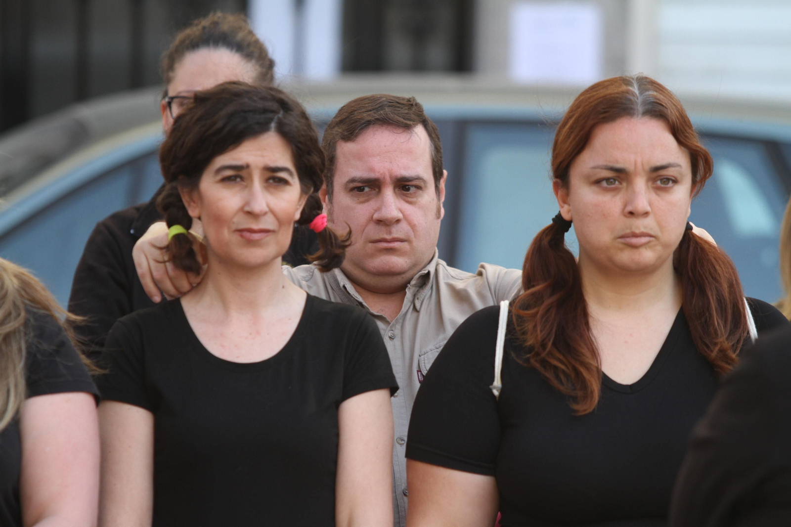 El ensayo de la cuadrilla de mujeres de la Hermandad del Santo Entierro, en imágenes