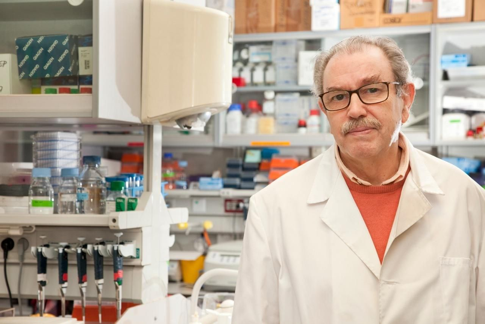 Vicente Larraga científico del CSIC