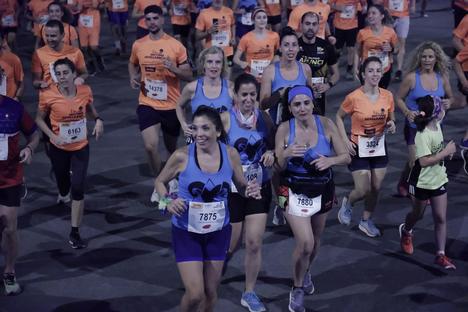 Búscate en la Carrera Nocturna de Sevilla (4)