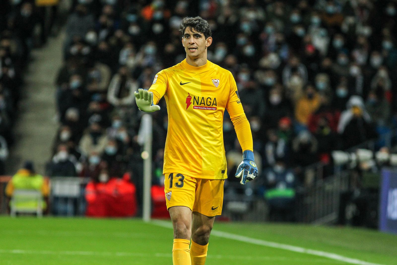 Bono, en el Santiago Bernabéu.