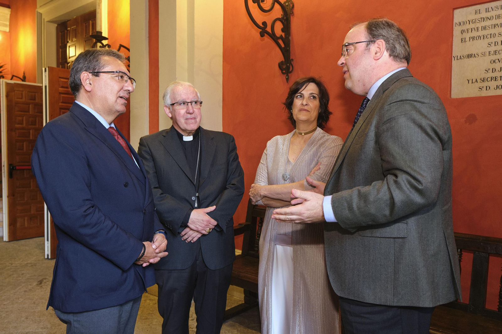 DIALOGO CUARESMA NAVARRO ANTOLIN Y JOSE ANGEL SAIZ MENESES