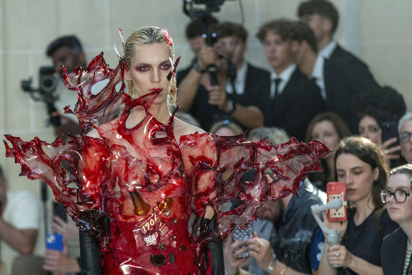 Las mejores imágenes del desfile de Juana Martín en París