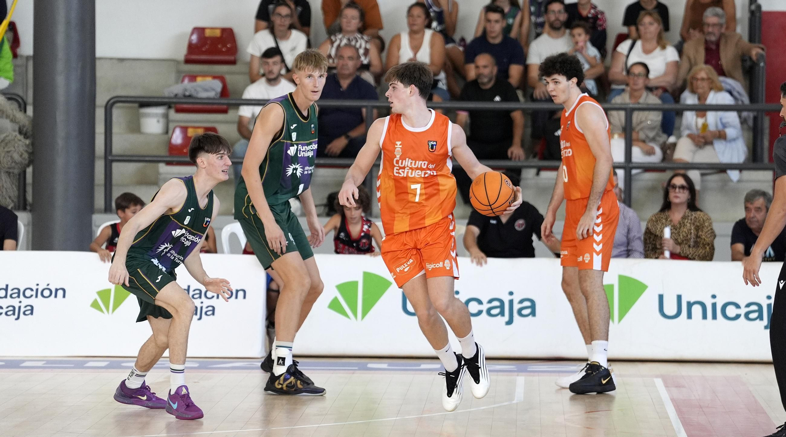 Unicaja Alhaurín de la Torre-Valencia de la Liga U22, en fotos
