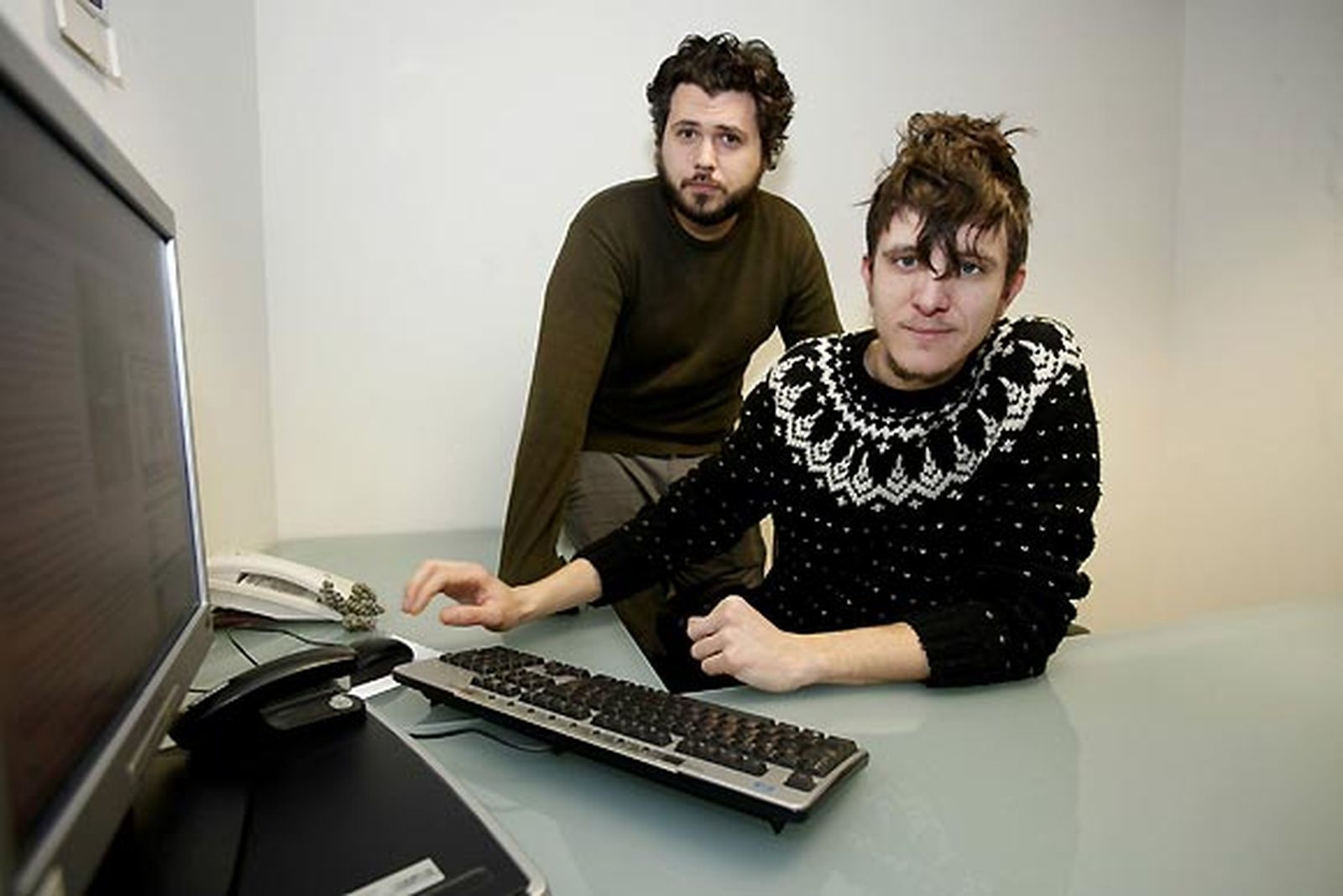 Pony Bravo: "Ante la absurda 'Ley Sinde' lo mejor es informarse y tener una postura crítica"