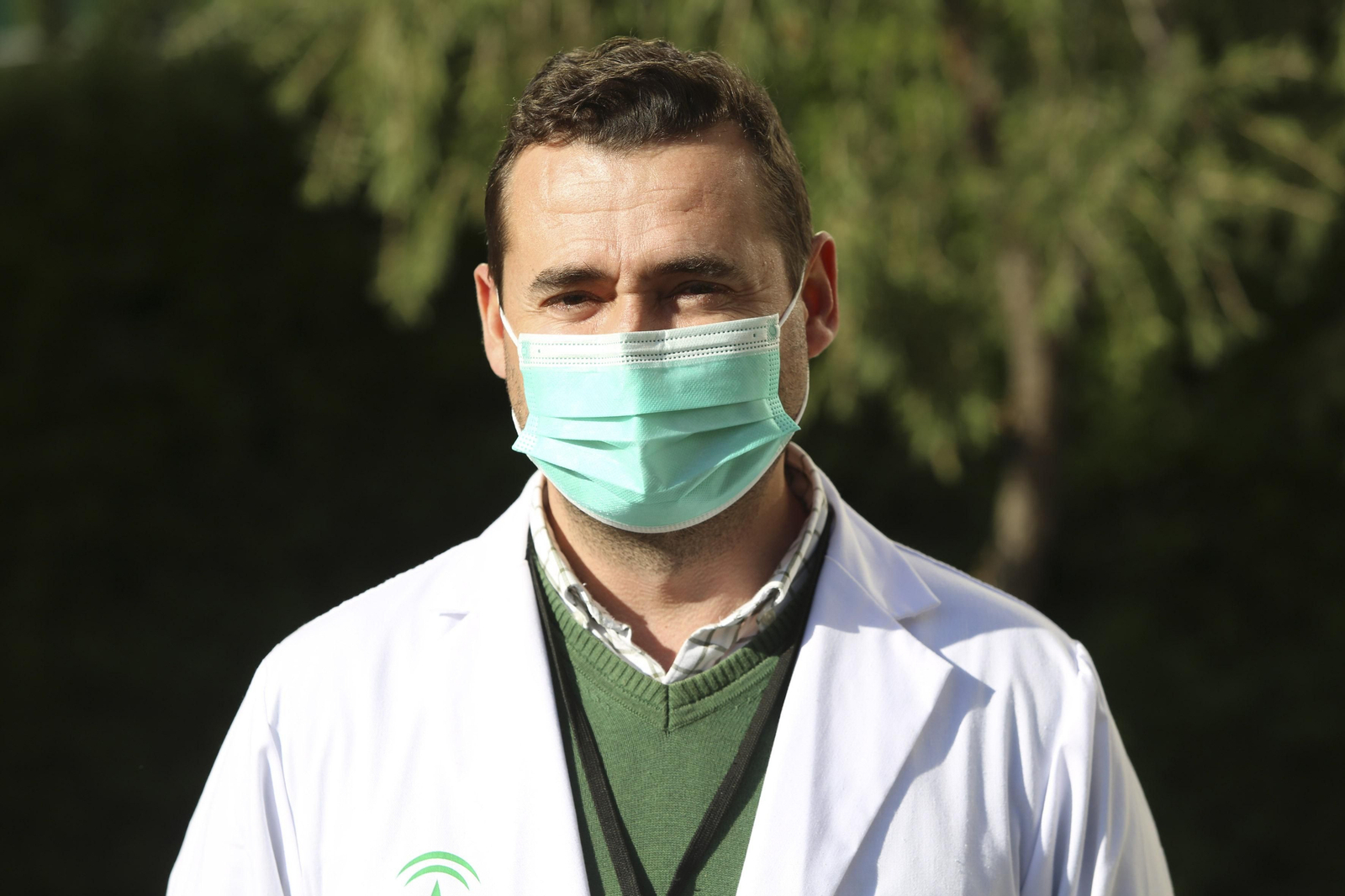 Los sanitarios de Málaga despiden 'el año del coronavirus' y le piden salud a 2021