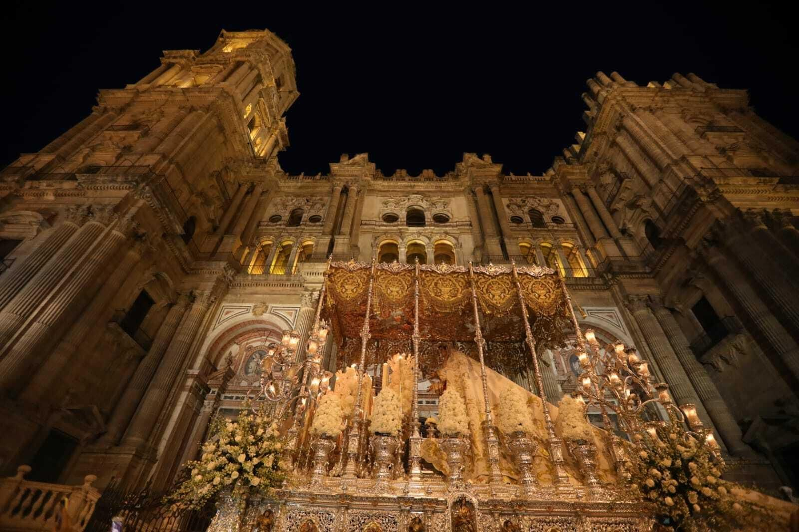 Las fotos del Rocío en el Martes Santo en Málaga Las fotos del Rocío en el Martes Santo en Málaga