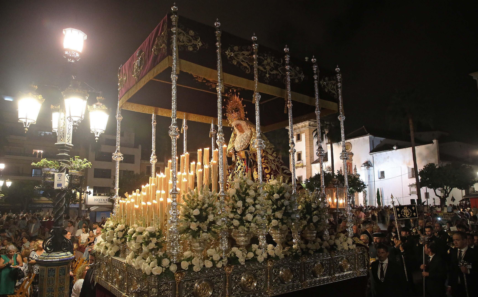 La Magna Mariana de Algeciras por la Plaza Alta, en imágenes