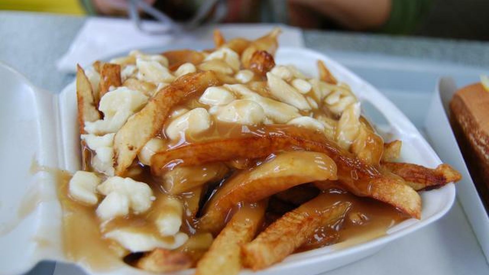 Hangover cure, lo mismo te quita la resaca que la vida.