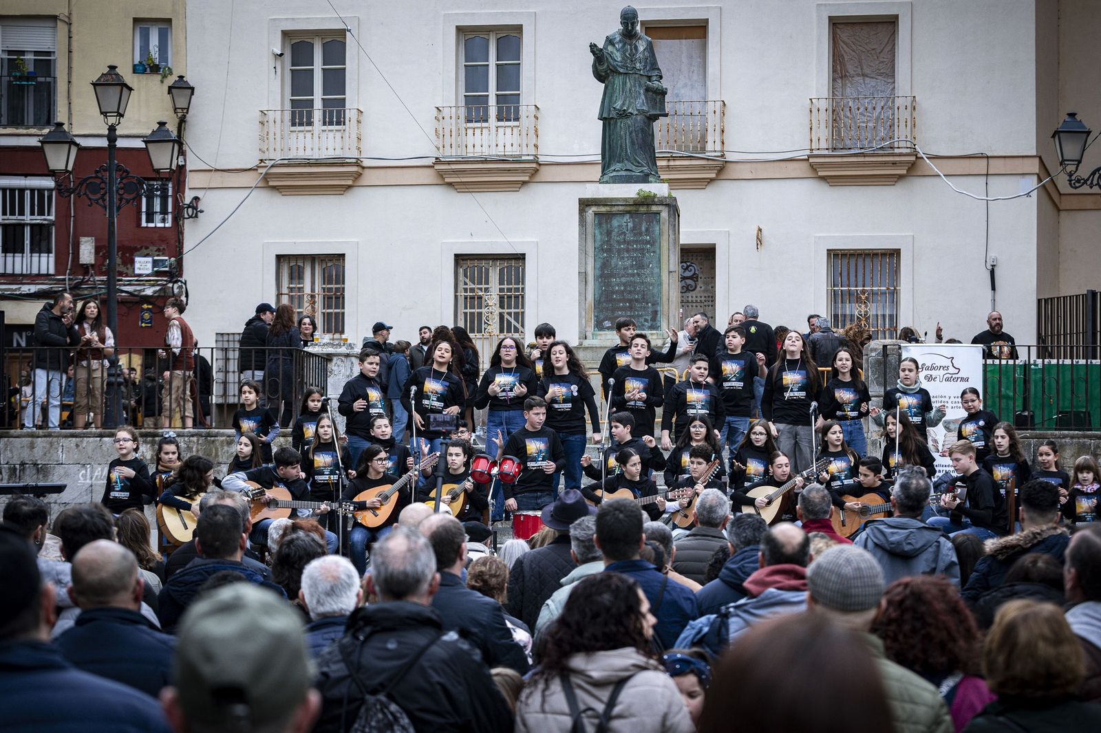 Las imágenes de la Chicharronada y la Gambada del Carnaval de Cádiz 2026
