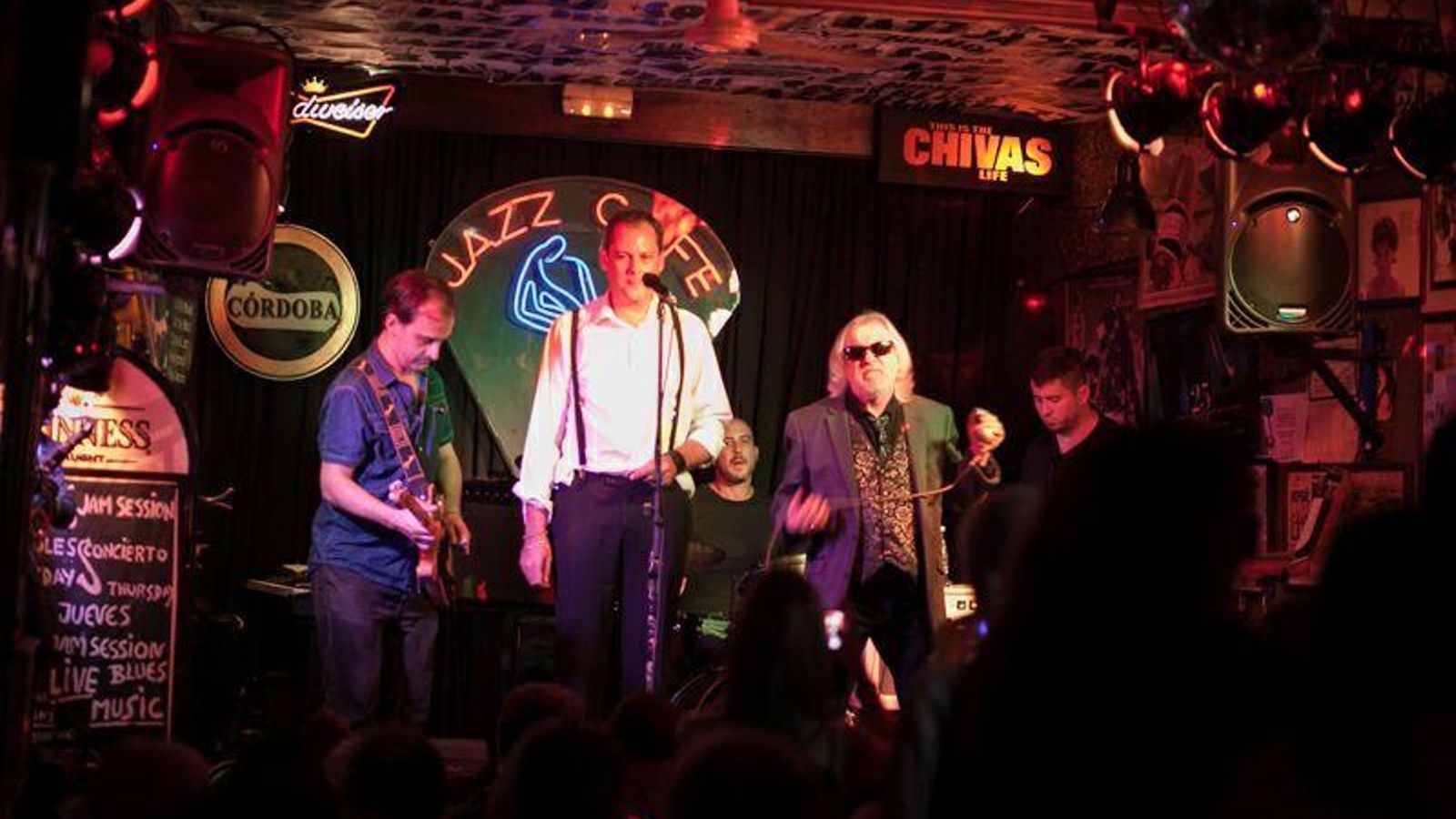 Los Intocablues, en un concierto en el Jazz Café. Los Intocablues, en un concierto en el Jazz Café.