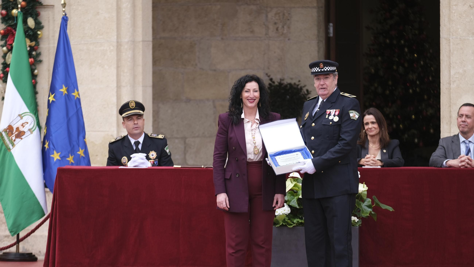 La Policía Local de Almería celebra su patrón San Esteban, en imágenes