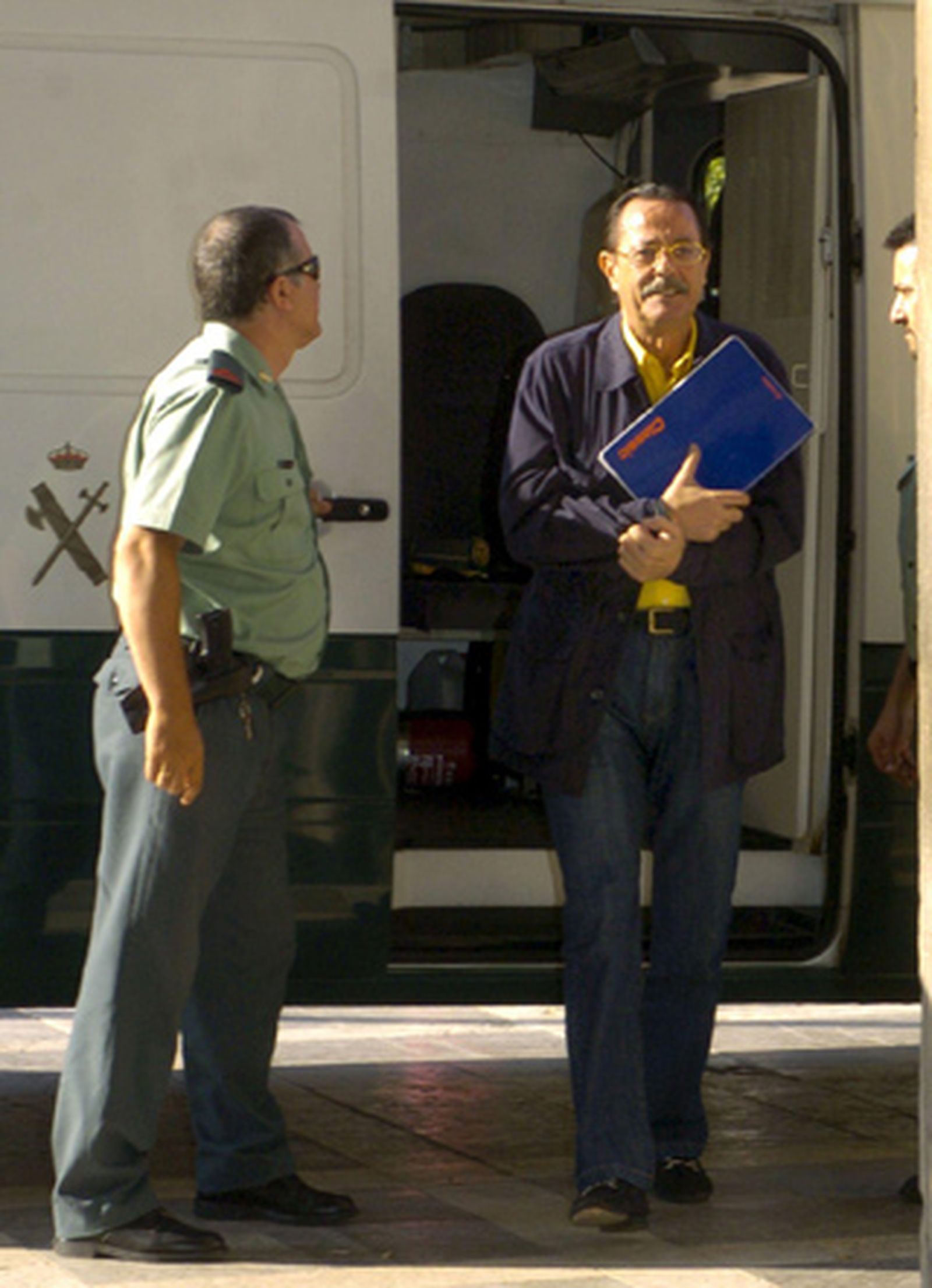 Julián Muñoz niega vínculos con Ávila Rojas y alega que "jamás" negociaba los acuerdos que firmaba