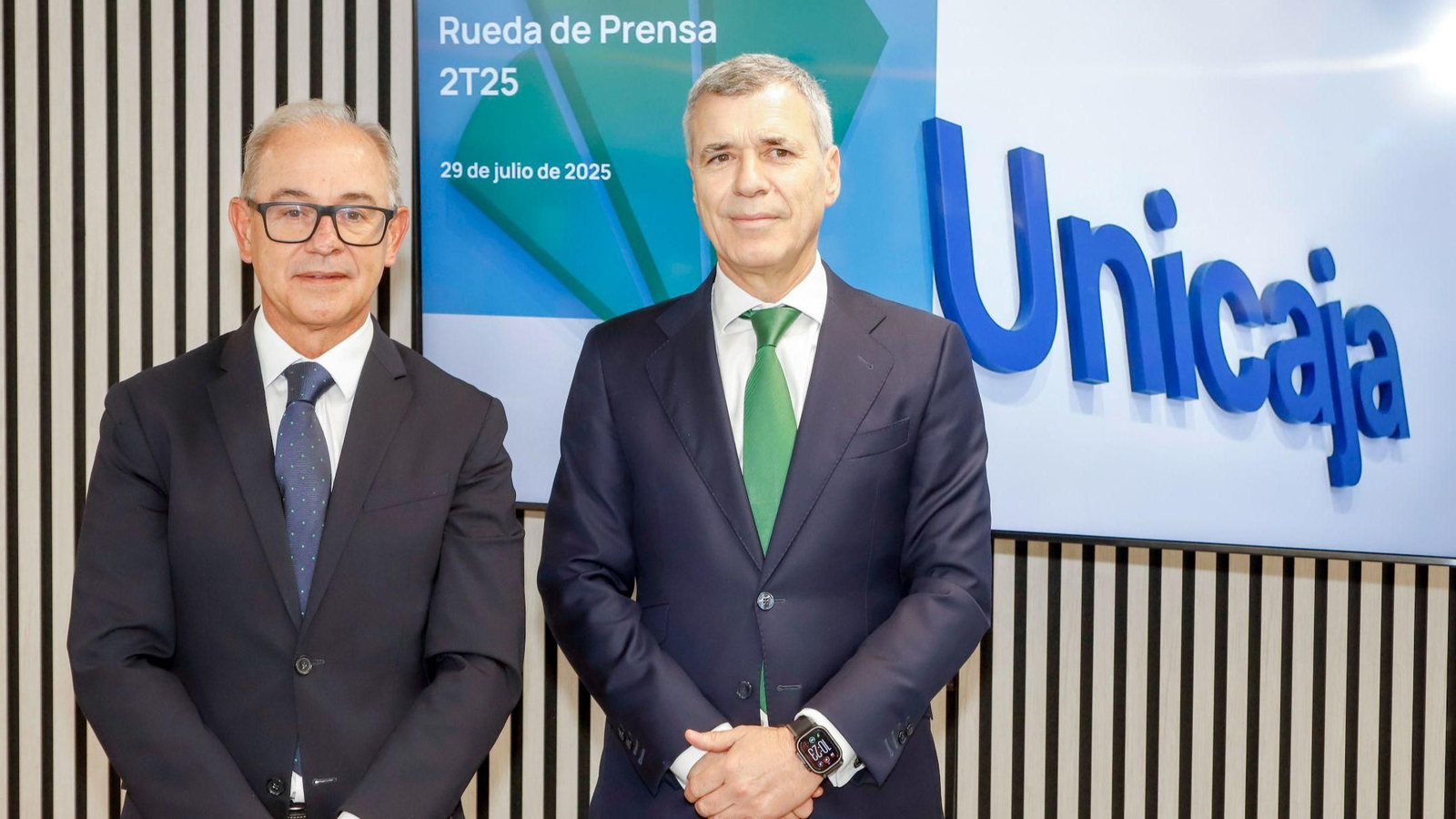 El CEO de Unicaja, Isidro Rubiales, y el director general de Finanzas, Pablo González.