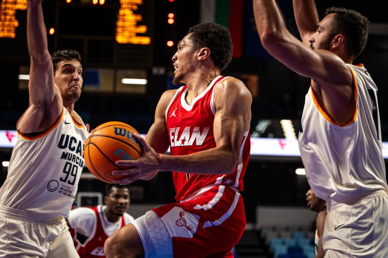 El UCAM Murcia no será rival del Unicaja en la BCL