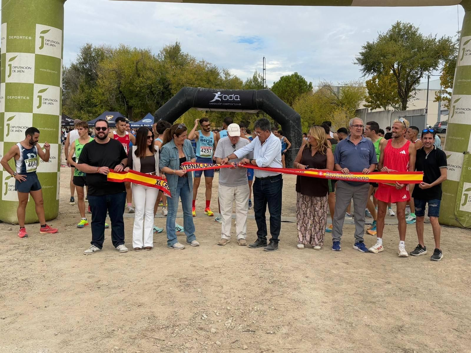 En imágenes: fiesta del atletismo en el XL Cross Internacional del Aceite en Torredonjimeno