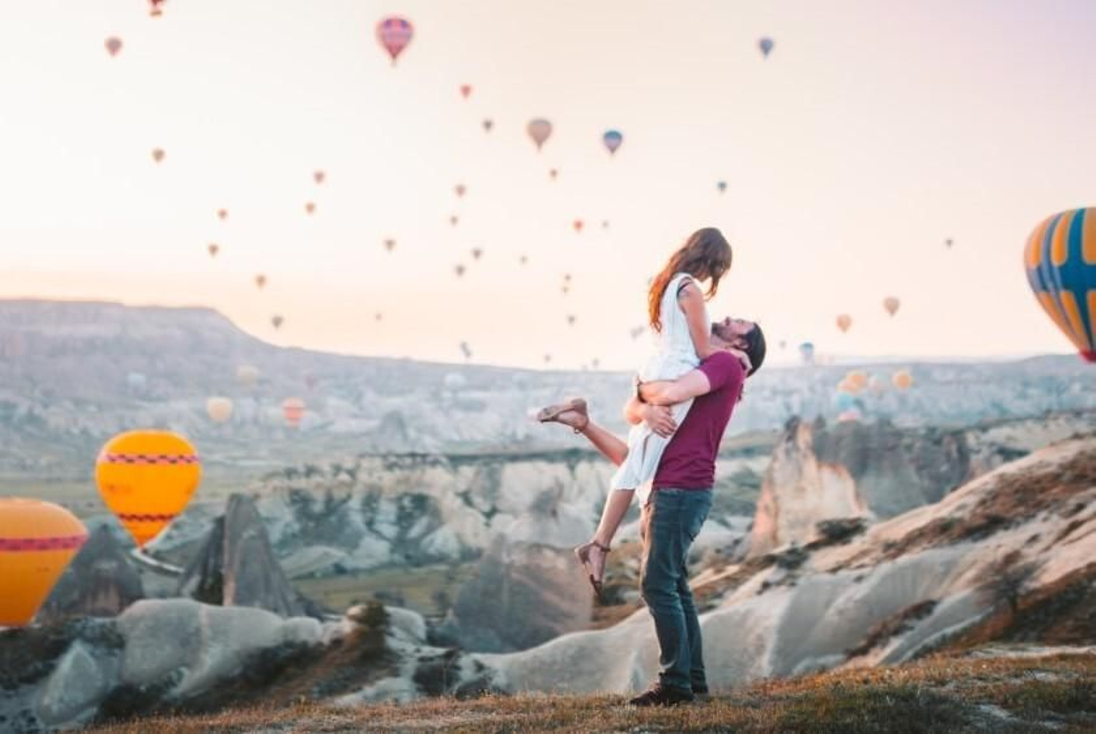 Cuéntanos tu momento más romántico y podrás ganar un viaje en globo con tu pareja
