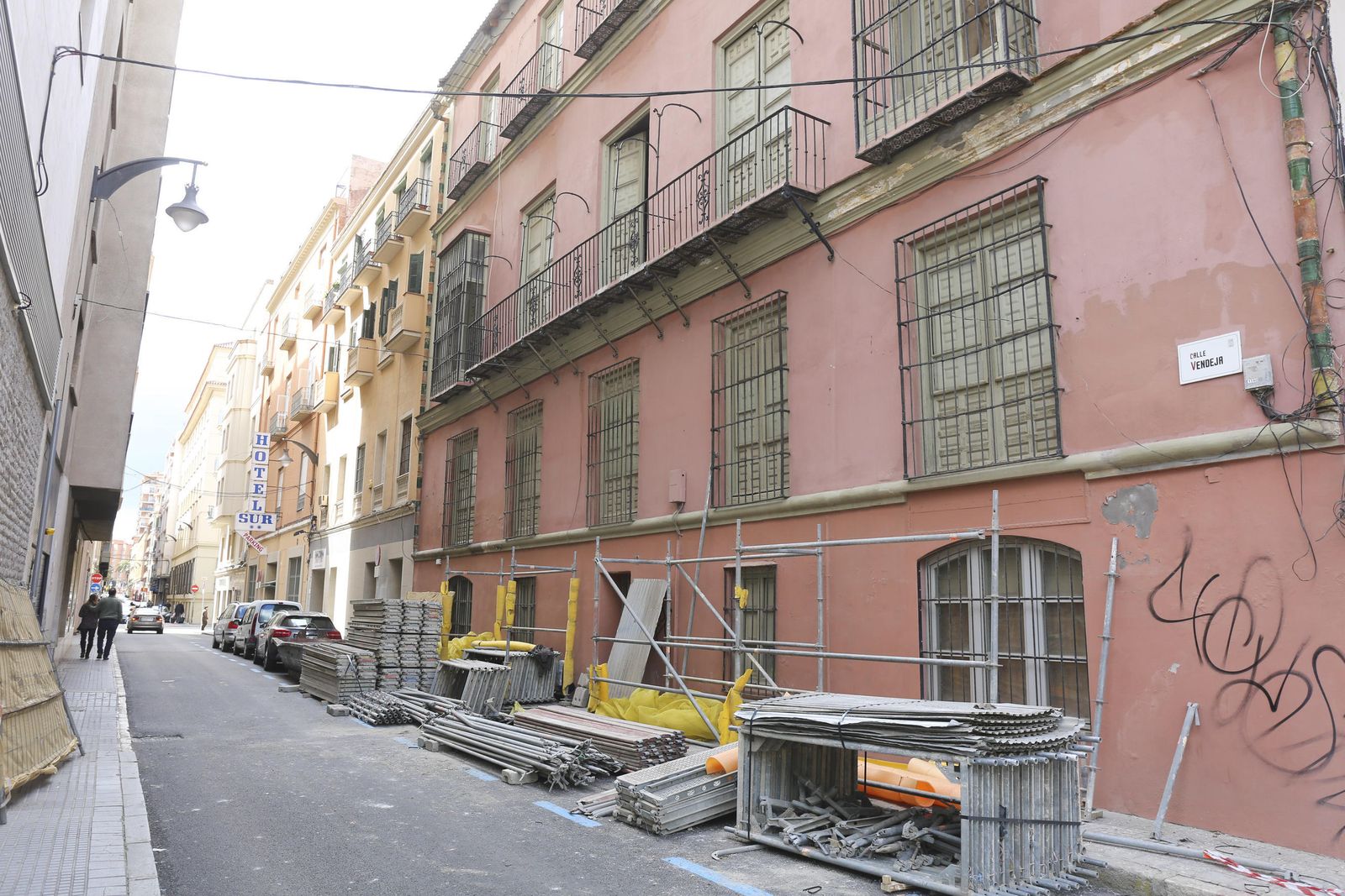 El edificio ayer, sin el andamio.