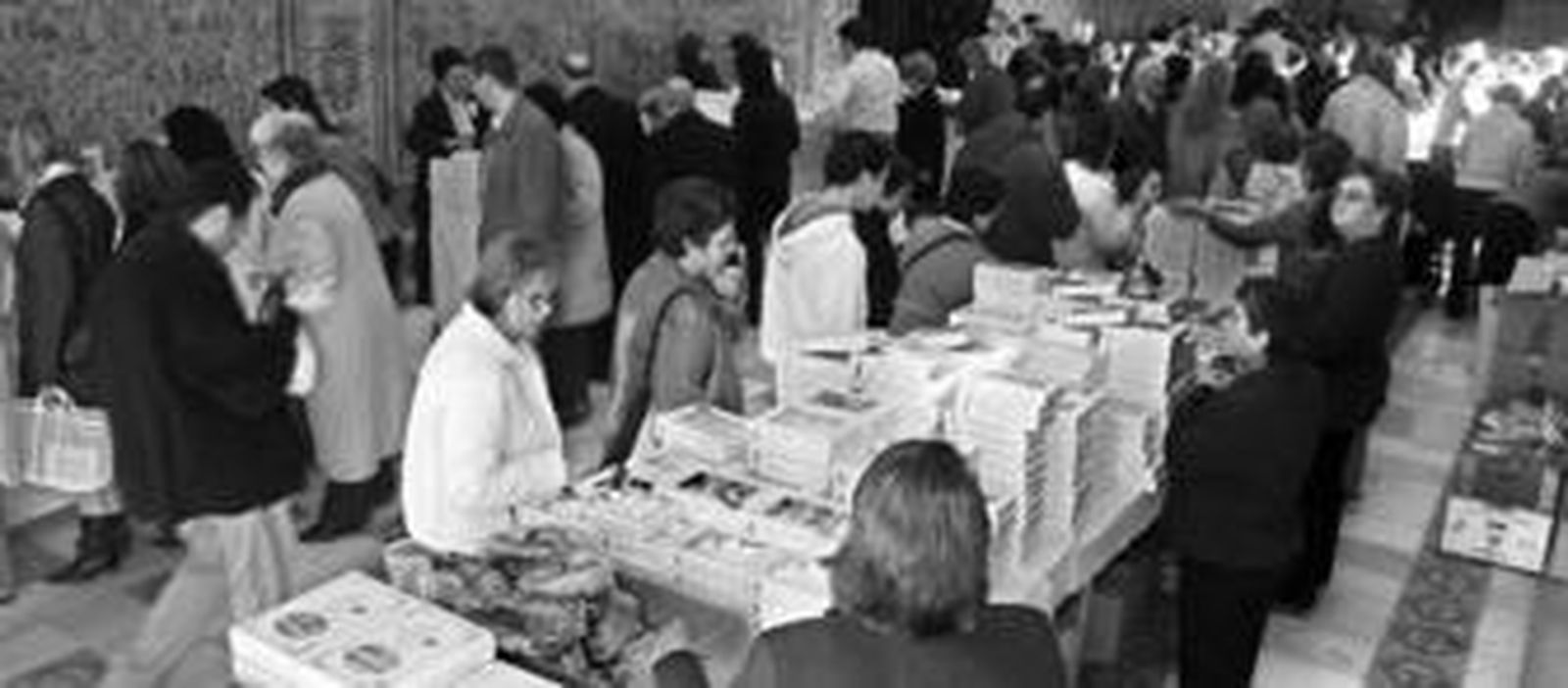 Miles de sevillanos visitaron el pasado año la muestra de dulces de los conventos de clausura de Sevilla y provincia en los Reales Alcázares.