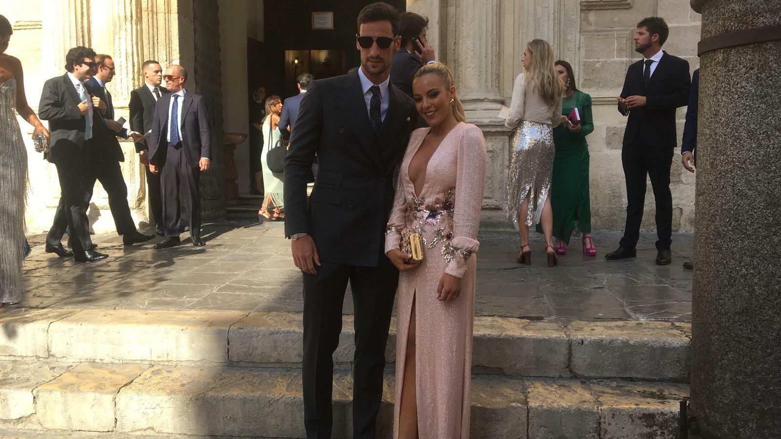 Alba Silva y su novio, el futbolista del Sevilla, Sergio Rico.