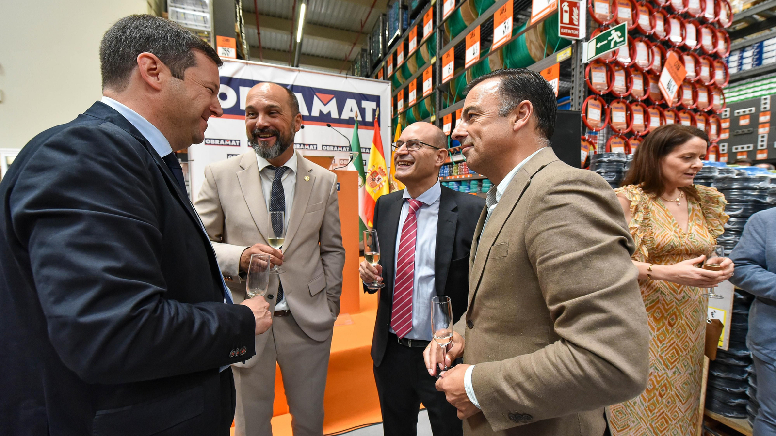 Las fotos de la inauguración de Obramat en Palmones