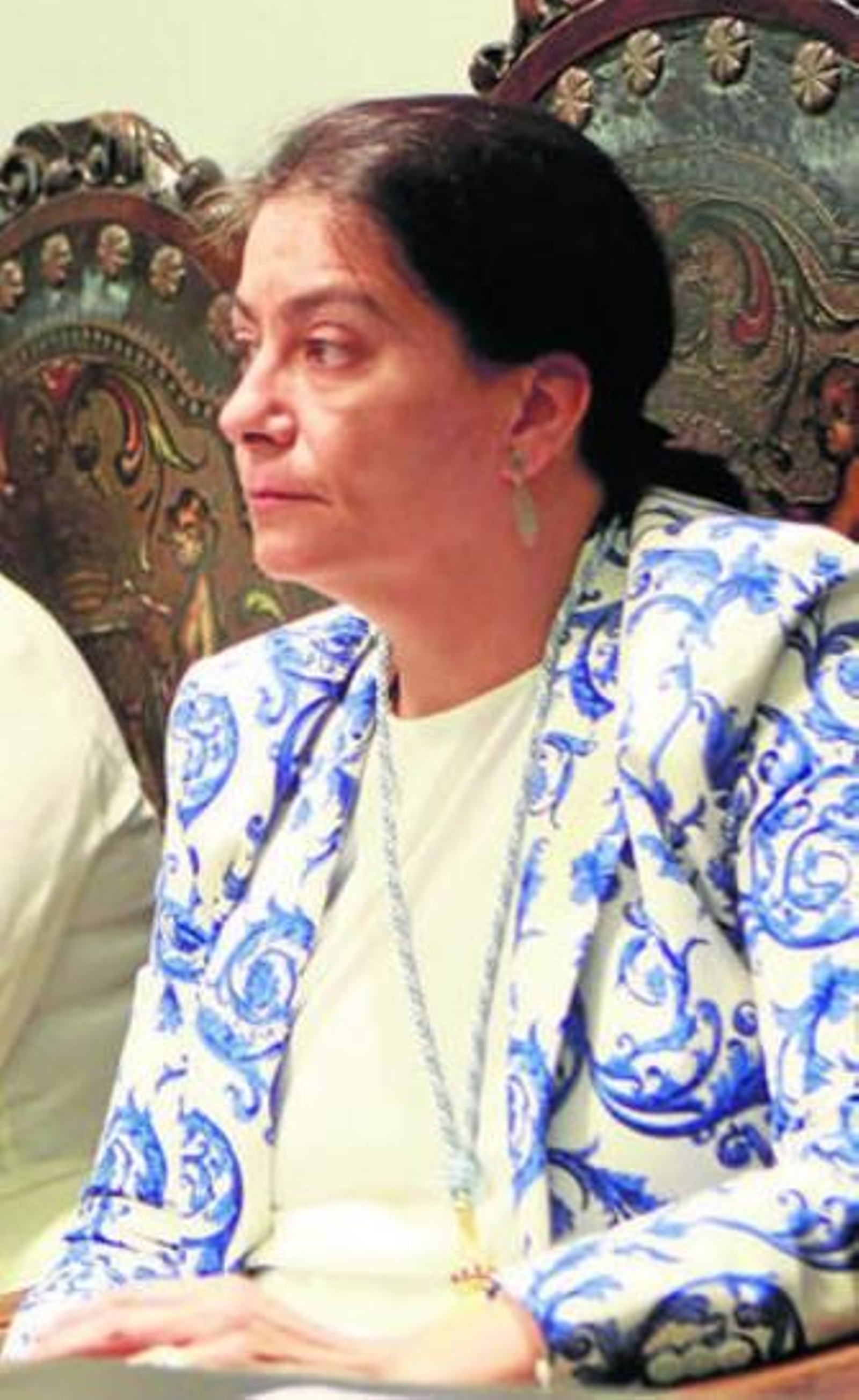 Cefe Peño, cariacontencida, en el pleno de investidura del sábado.